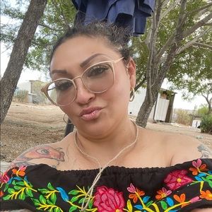 Meet your Posher, Siomara